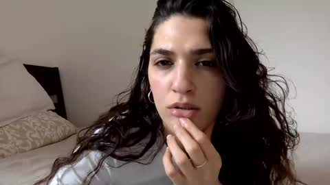 Snapshot of emmababy2322 chatting on January 7, 2025, 8:31 pm Emma online show from January 7, 2025, 8:31 pm