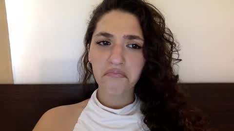 Snapshot of emmababy2322 chatting on January 13, 2025, 5:55 pm Emma online show from January 13, 2025, 5:55 pm