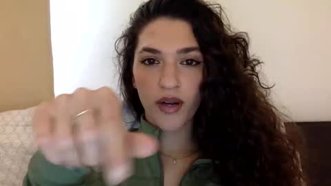 Snapshot of emmababy2322 chatting on January 16, 2025, 5:23 pm Emma online show from January 16, 2025, 5:23 pm