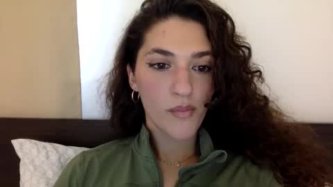 Snapshot of emmababy2322 chatting on January 16, 2025, 8:25 pm Emma online show from January 16, 2025, 8:25 pm