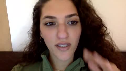 Snapshot of emmababy2322 chatting on January 20, 2025, 9:01 pm Emma online show from January 20, 2025, 9:01 pm