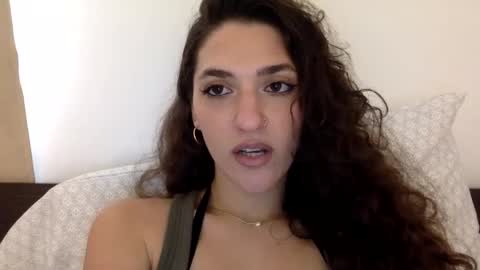 Snapshot of emmababy2322 chatting on January 22, 2025, 6:10 pm Emma online show from January 22, 2025, 6:10 pm