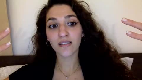 Snapshot of emmababy2322 chatting on January 23, 2025, 10:54 pm Emma online show from January 23, 2025, 10:54 pm