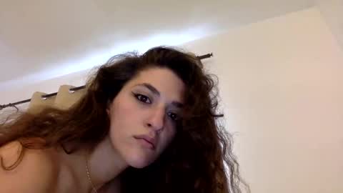 Snapshot of emmababy2322 chatting on January 27, 2025, 7:46 pm Emma online show from January 27, 2025, 7:46 pm