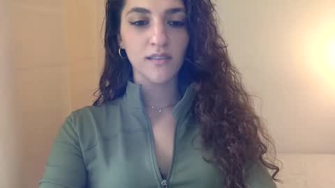 Snapshot of emmababy2322 chatting on January 31, 2025, 7:40 pm Emma online show from January 31, 2025, 7:40 pm