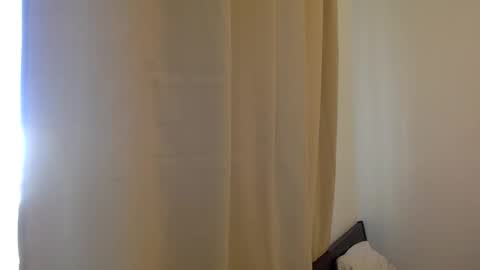 Snapshot of emmababy2322 chatting on February 5, 2025, 8:25 pm Emma online show from February 5, 2025, 8:25 pm