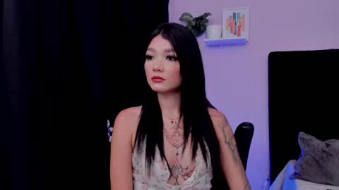 Snapshot of emmabridgerton chatting on November 28, 2025, 11:07 pm Emma online show from November 28, 2025, 11:07 pm