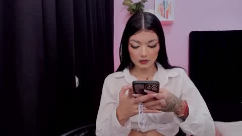 Snapshot of emmabridgerton chatting on November 29, 2025, 8:56 pm Emma online show from November 29, 2025, 8:56 pm