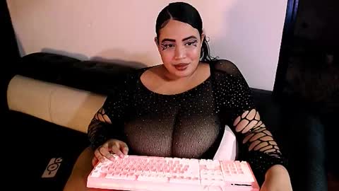 emmacamille2 online show from October 15, 2025, 6:57 am