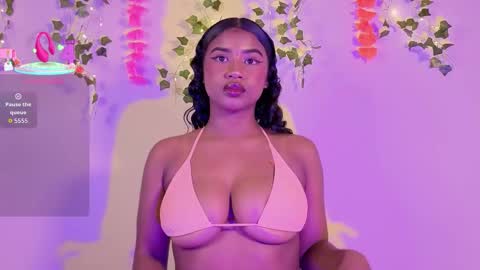 Snapshot of emmaconneer chatting on November 16, 2025, 5:07 pm Emma online show from November 16, 2025, 5:07 pm