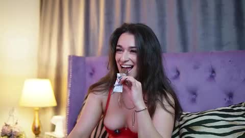  Emma  online show from December 18, 2025, 7:31 pm