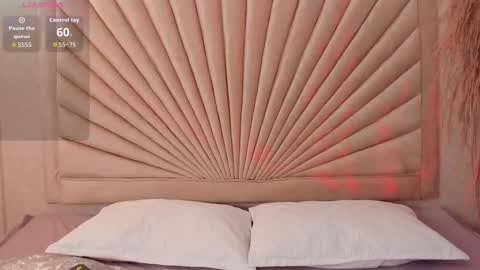           online show from November 25, 2025, 11:54 am