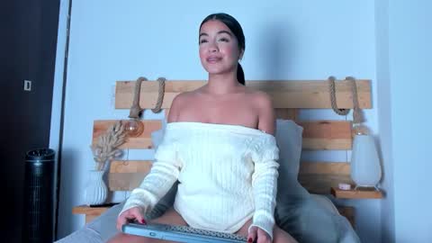 Snapshot of emmaellis chatting on January 9, 2026, 6:38 am valentina online show from January 9, 2026, 6:38 am