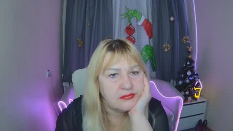 Snapshot of emmaellison924117 chatting on December 17, 2025, 7:03 am emmaellison924117 online show from December 17, 2025, 7:03 am