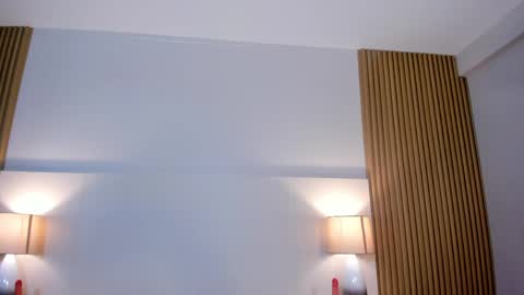 emmaespencer  online show from April 9, 2026, 11:15 am