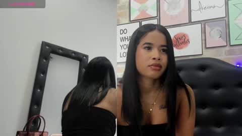 Snapshot of emmagirl0 chatting on March 3, 2026, 3:23 am Emma online show from March 3, 2026, 3:23 am