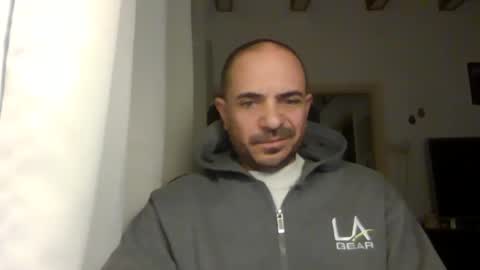 Ariel online show from February 20, 2025, 4:28 am