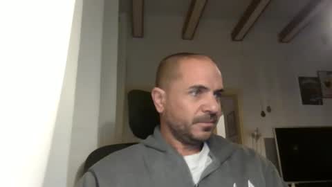 Ariel online show from March 2, 2025, 3:56 am