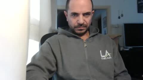 Snapshot of emmagold123 chatting on January 17, 2026, 7:02 am Ariel online show from January 17, 2026, 7:02 am