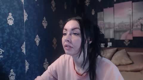 EmmaGoldX online show from February 3, 2026, 6:40 am