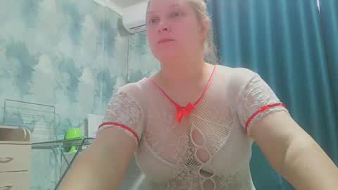 Snapshot of emmamelody944534 chatting on October 5, 2025, 1:15 am emmamelody online show from October 5, 2025, 1:15 am