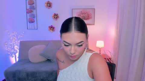 EMMA  online show from May 25, 2026, 7:31 pm