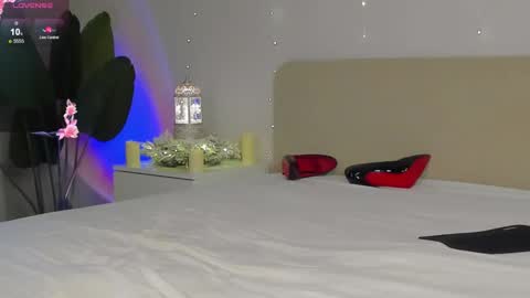 Snapshot of emmanuelleee chatting on January 7, 2026, 8:17 am emmanuelleee online show from January 7, 2026, 8:17 am