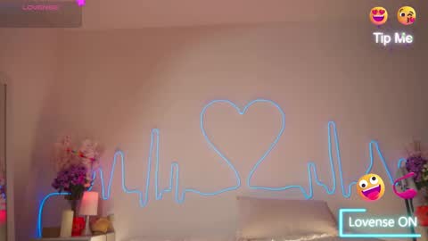 Sara online show from November 6, 2025, 11:33 am