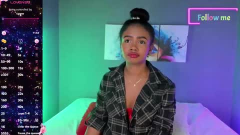 Snapshot of emmasmith06 chatting on March 10, 2025, 8:45 pm Emma online show from March 10, 2025, 8:45 pm