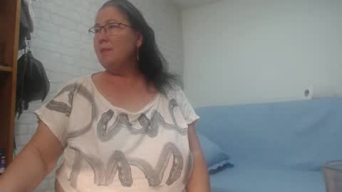 Snapshot of emmasquirt69 chatting on December 14, 2025, 9:41 pm emmasquirt69 online show from December 14, 2025, 9:41 pm