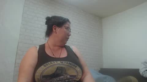 Snapshot of emmasquirt69 chatting on February 8, 2026, 9:29 pm emmasquirt69 online show from February 8, 2026, 9:29 pm