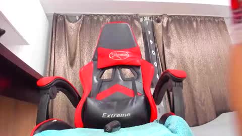 Snapshot of emmastward chatting on May 31, 2026, 6:42 pm Emma online show from May 31, 2026, 6:42 pm