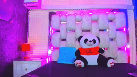 Emma online show from May 17, 2026, 2:42 am
