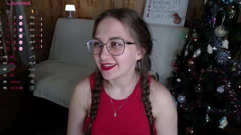 Snapshot of emmatiny chatting on December 21, 2024, 4:14 pm Mia online show from December 21, 2024, 4:14 pm