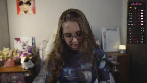 Snapshot of emmatiny chatting on March 8, 2026, 5:50 pm Mia online show from March 8, 2026, 5:50 pm