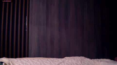 Emma online show from December 21, 2025, 7:54 pm