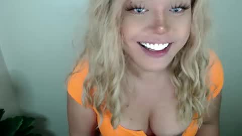 YourDreamGirl Emma  online show from September 13, 2025, 2:44 am