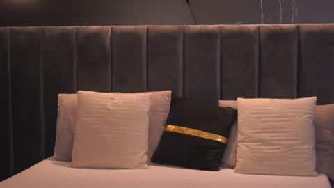 Snapshot of emmawilll chatting on June 27, 2026, 12:22 pm emmawilll online show from June 27, 2026, 12:22 pm