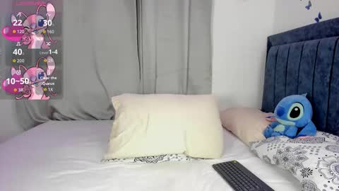 Snapshot of emmie_bunny chatting on October 20, 2025, 9:26 pm Emmie online show from October 20, 2025, 9:26 pm