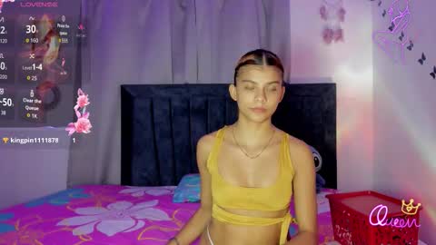 Snapshot of emmie_bunny chatting on February 28, 2026, 12:22 am Emmie online show from February 28, 2026, 12:22 am