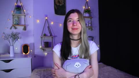 emmie_everly online show from October 12, 2025, 9:25 pm