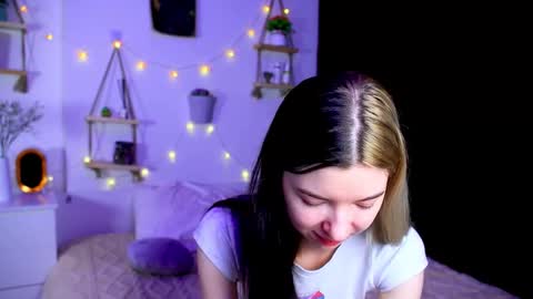 emmie_everly online show from October 16, 2025, 7:26 pm