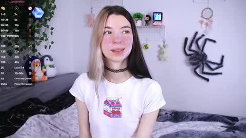 Snapshot of emmie_everly chatting on December 19, 2025, 11:50 am emmie_everly online show from December 19, 2025, 11:50 am