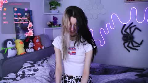 Snapshot of emmie_everly chatting on February 11, 2026, 11:26 am emmie_everly online show from February 11, 2026, 11:26 am