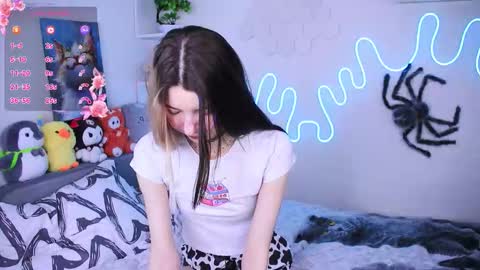 Snapshot of emmie_everly chatting on February 26, 2026, 11:53 am emmie_everly online show from February 26, 2026, 11:53 am