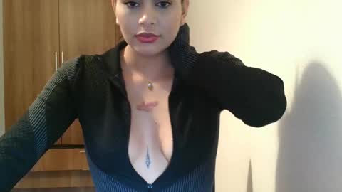 Snapshot of emmie_xxx chatting on December 2, 2024, 3:03 pm emmie online show from December 2, 2024, 3:03 pm