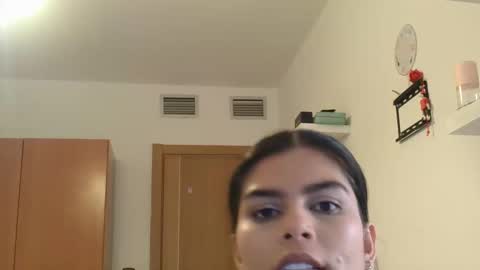 emmie online show from November 3, 2025, 2:29 pm