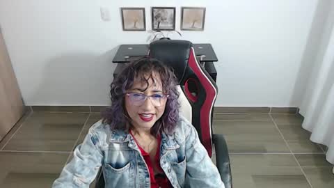 Emmily online show from November 29, 2025, 5:43 am