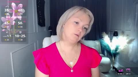 Snapshot of emmmam chatting on September 16, 2025, 3:57 pm emmmam online show from September 16, 2025, 3:57 pm