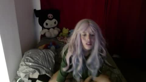 emmy__smith online show from September 26, 2025, 7:12 am